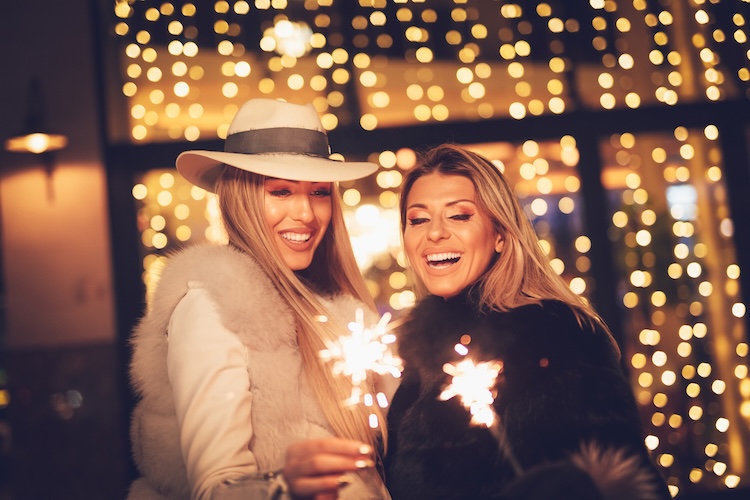 nye_women_sparklers