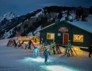 image of full_moon_dinner_at_cliffhouse