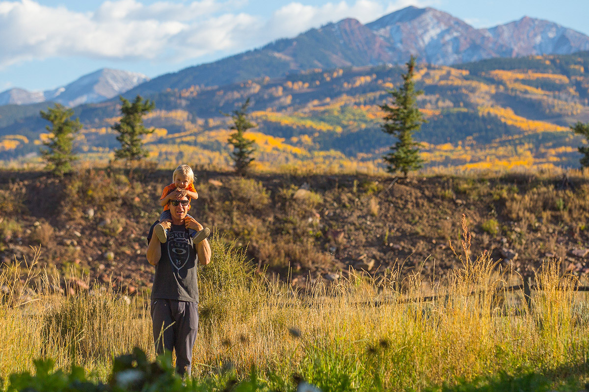 hiking with kids aspen fall