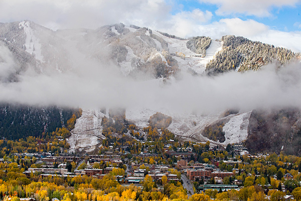 Downtown Aspen and Aspen mountain