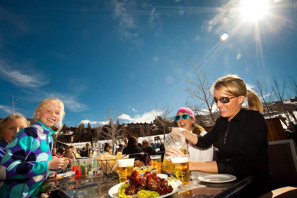 spring skiing aspen 