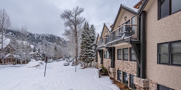 Aspen vacation rental versus hotel